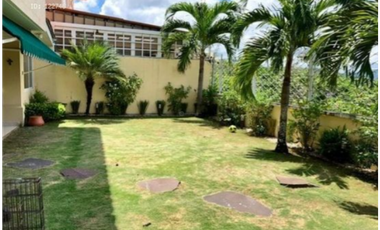 CASA DE 379M2 EN BRISAS DEL GOLF, VILLA ALTA