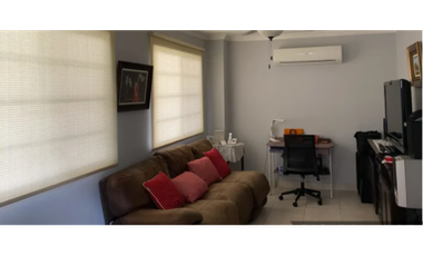 CASA DE 350m2 EN BRISAS DEL GOLF, VILLA ALTA