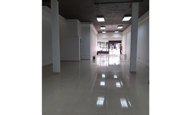 LOCAL PLANTA BAJA EN CALIDONIA DE 200M2  AVENIDA LA EXPOSICIÓN