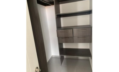 APARTAMENTO DE TRES RECAMARAS EN AVIÑON TOWERS