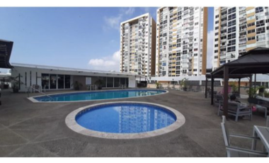 APARTAMENTO DE TRES RECAMARAS EN AVIÑON TOWERS