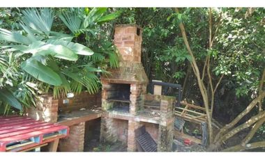 CASA REMODELADA DE 642m2 CONTRUCCIÓN, 6 RECMARAS, ANCON