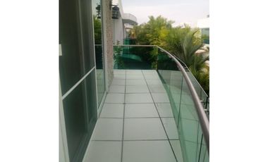 SE VENDE CASA DE 345 M2 DE CONSTRUCCIÓN, EN COSTA SUR