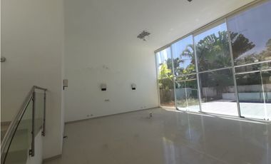 GANGA VENTA CASA  630 M2 CON PISICNA COSTA ESMERALDA, COSTA SUR