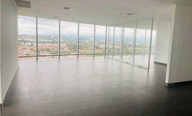 OFICINA EN COSTA DEL ESTE ASEGURADORA ANCON 180 M2 VACIA