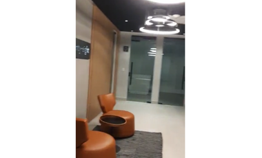 OFICINA  92 M2 AMOBLADA SERVICIOS/MTTO INLCUIDO, EN TOWERBANK CALLE 50