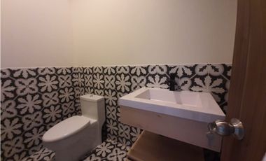 OFICINA  92 M2 AMOBLADA SERVICIOS/MTTO INLCUIDO, EN TOWERBANK CALLE 50