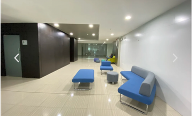 ALQUILER OFICINA  128 m2 CON VISTA, SKY BUSINESS CENTER