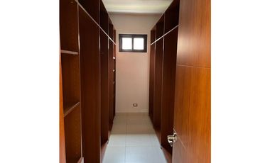 CASA EN COSTA SUR, EL DORAL PRECIO REBAJADO 4 RECAMARAS 425M2 TERRENO