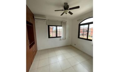 CASA EN COSTA SUR, EL DORAL PRECIO REBAJADO 4 RECAMARAS 425M2 TERRENO