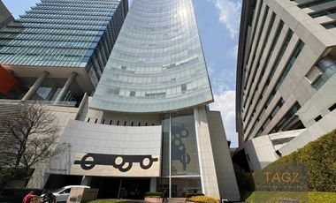 Venta Renta amplia oficina en Santa Fe - Moderno corporativo