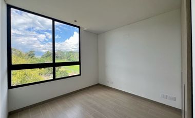 VENTA LUJOSO APARTAMENTO 111 MTS2 CERRITOS PEREIRA