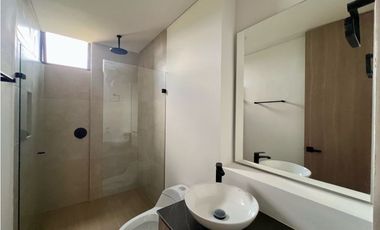 VENTA LUJOSO APARTAMENTO 111 MTS2 CERRITOS PEREIRA