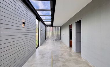 Vendo moderna casa campestre Alto de las palmas