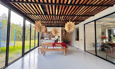 Vendo moderna casa campestre Alto de las palmas