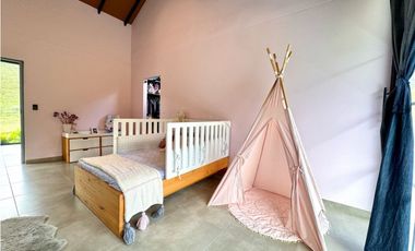 Vendo moderna casa campestre Alto de las palmas