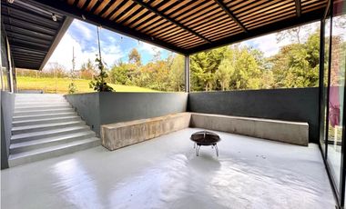 Vendo moderna casa campestre Alto de las palmas