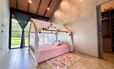 Vendo moderna casa campestre Alto de las palmas