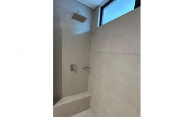 Apartamento en arriendo para ESTRENAR en El Retiro, Vía Circunvalar