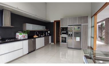 Casa campestre para la venta en la variante Caldas