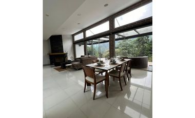 Casa campestre para la venta en la variante Caldas