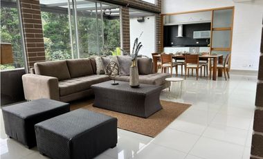 Casa campestre para la venta en la variante Caldas