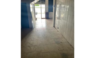 LOCAL COMERCIAL 200m2 PB VIA CINCUENTENARIO