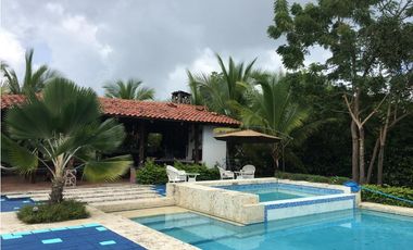 CASA DE PLAYA  PUNTA BARCO VIEJO AMOBLADO 3900MT2