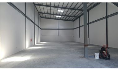 GALERA A ESTRENAR DE 600M2 EN CHANIS