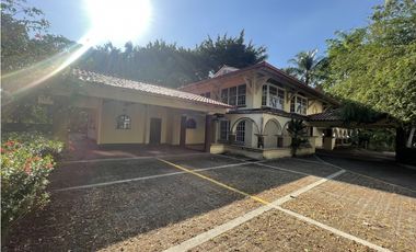 CASA PARA USO RESIDENCIAL O COMERCIAL EN AMADOR