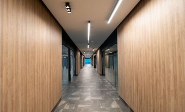 OFICINA LISTA EN EL DORADO CITY CENTER 120M2
