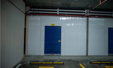 OFICINA LISTA EN EL DORADO CITY CENTER 120M2