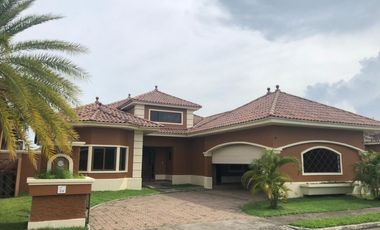 CASA  3 RECAMARAS COSTA SUR SUNSET COAST