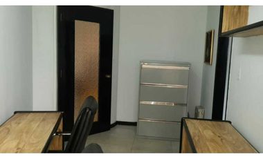 OFICINA AMOBLADA EN TORRE ADVANCED 099 AREA BANCARIA 88 M²