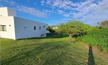 Casa estilo moderno ~ de categoria vendo!!