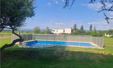 Casa estilo moderno ~ de categoria vendo!!