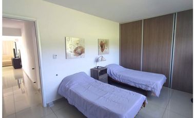 Casa estilo moderno ~ de categoria vendo!!