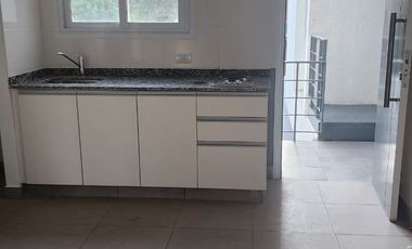 Departamento en alquiler c/ cochera en Godoy Cruz