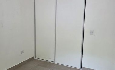 Departamento en alquiler c/ cochera en Godoy Cruz