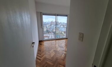 Departamento en alquiler c/ cochera en Balvanera