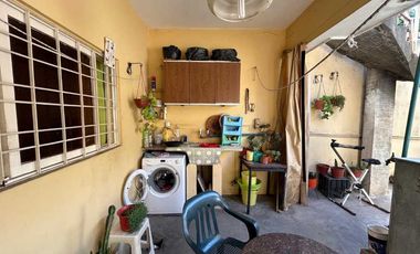 Casa en venta en Isidro Casanova