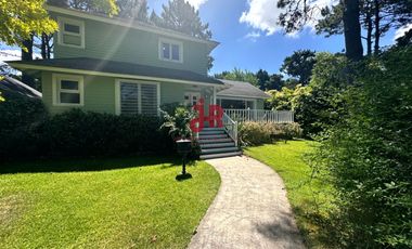 CASA EN VENTA (CARILO) - 4 DORMITORIOS - 4 BAÑOS