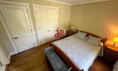 CASA EN VENTA (CARILO) - 4 DORMITORIOS - 4 BAÑOS