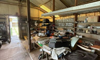 12 E/421 y 422-Casa+Taller+Depósito+S.U.M. sobre lote de 716 m2