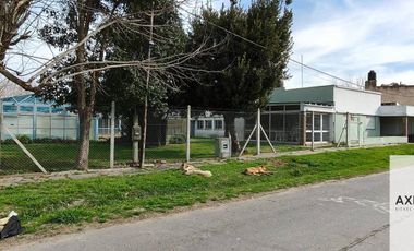 12 E/421 y 422-Casa+Taller+Depósito+S.U.M. sobre lote de 716 m2