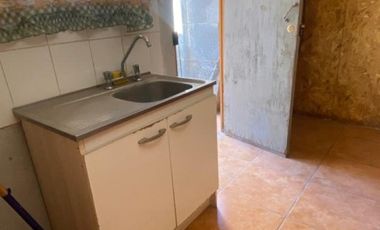 ARRIENDO  CASA  CENTRO  LAMPA 2D  1B PATIO Y JARDIN