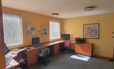 ¡OPORTUNIDAD! OFICINA AMOBLADA SECTOR PARQUE ARAUCO