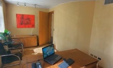 ¡OPORTUNIDAD! OFICINA AMOBLADA SECTOR PARQUE ARAUCO