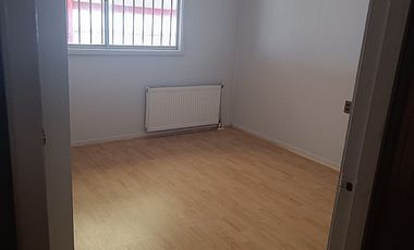 A 50 METROS DE CENTRO COMERCIAL NAUDUMAR