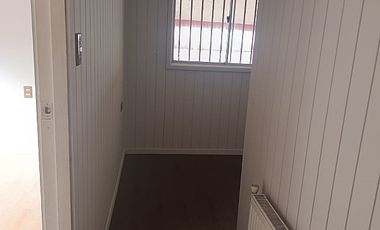 A 50 METROS DE CENTRO COMERCIAL NAUDUMAR